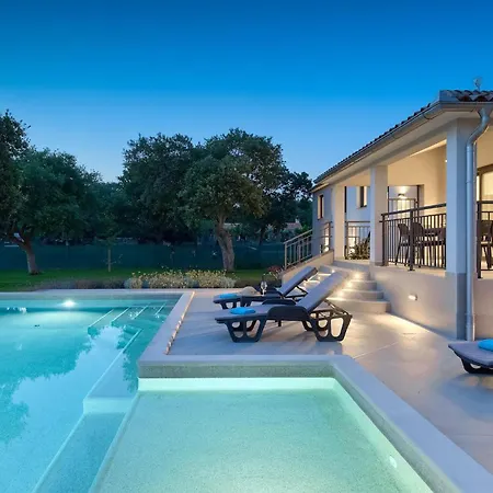 Monte Uliveto * Пула