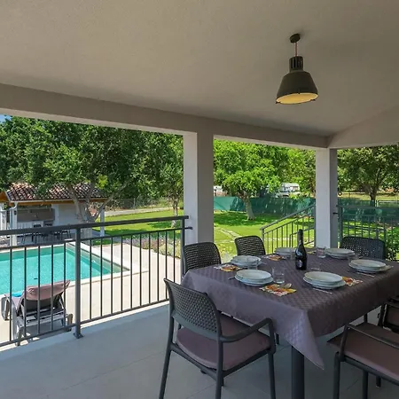 Будинок відпочинку Monte Uliveto Пула