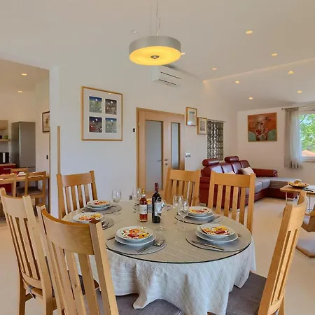 Nyaraló Monte Uliveto Póla