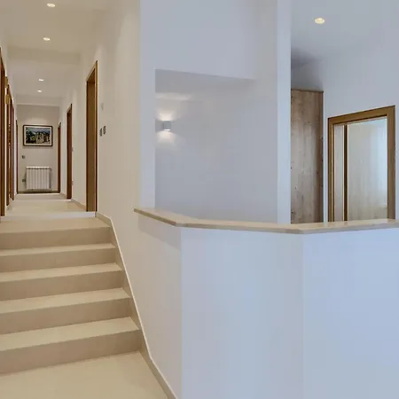 펜션 Monte Uliveto 풀라